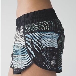 Lululemon Tracker Short Seawheeze